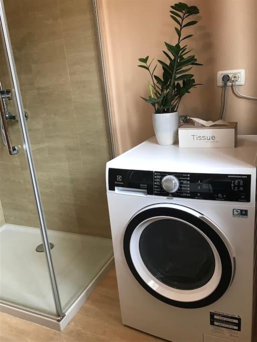 Linden Garden Apartment Postojna Dış mekan fotoğraf