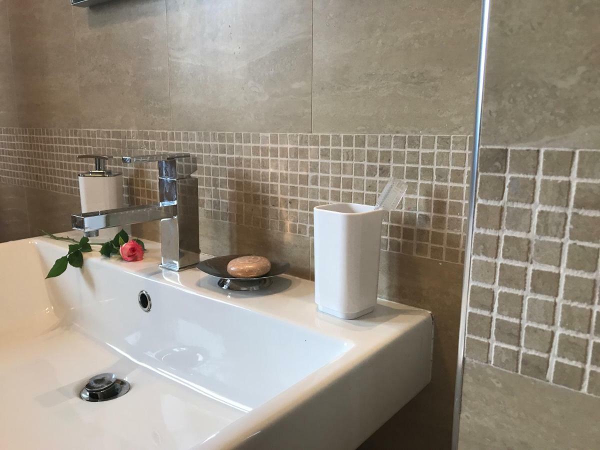 Linden Garden Apartment Postojna Dış mekan fotoğraf