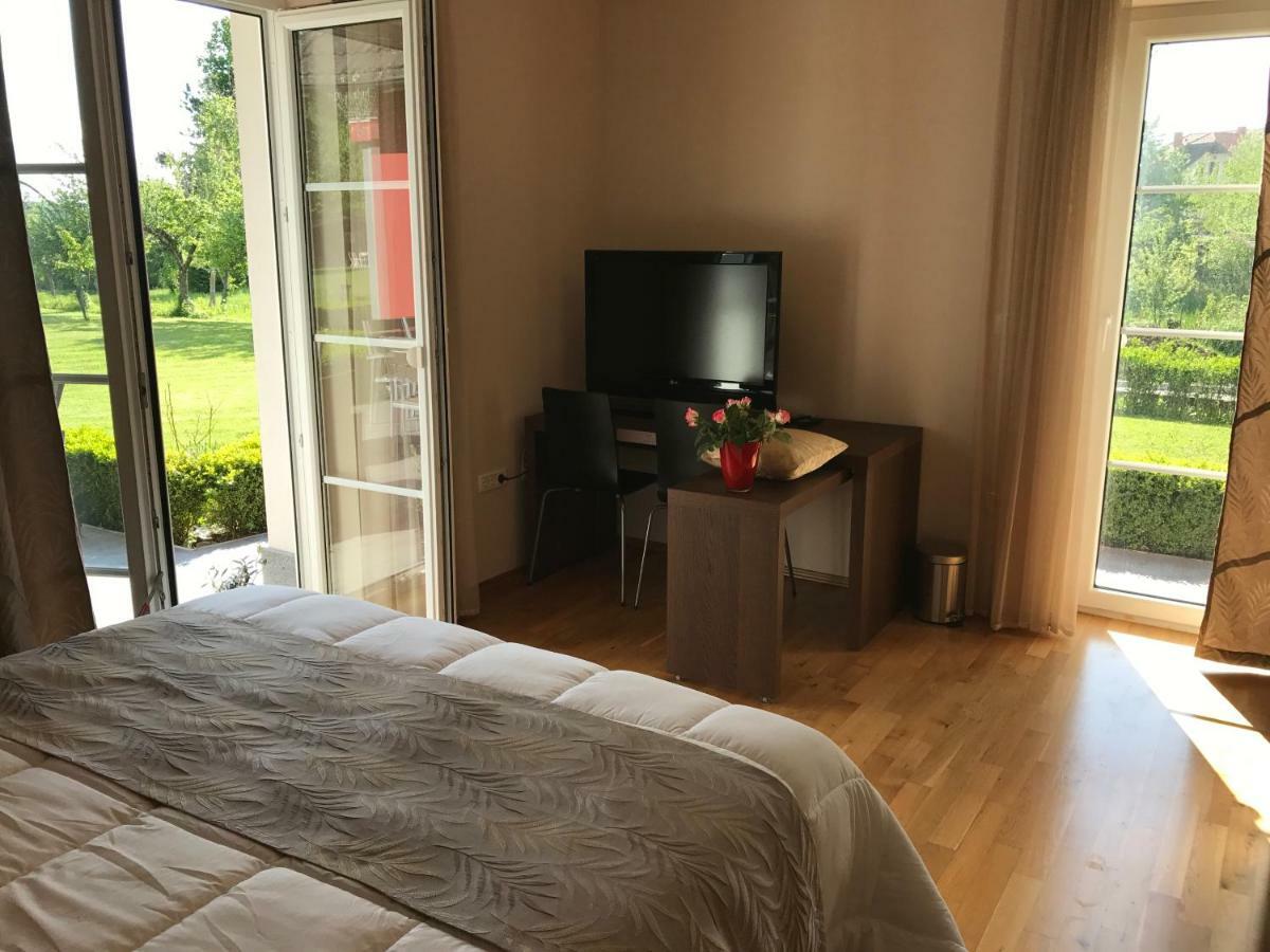 Linden Garden Apartment Postojna Dış mekan fotoğraf